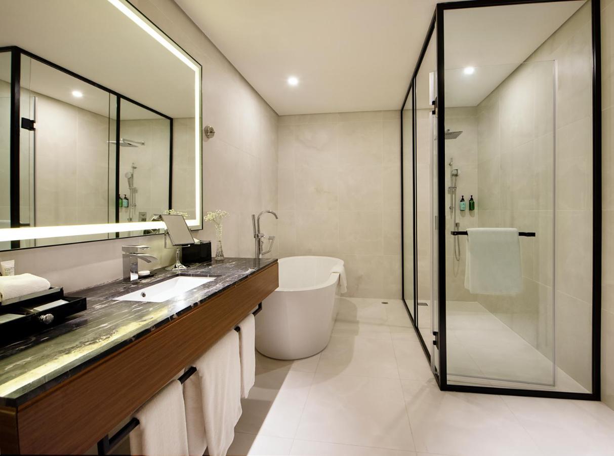 Asiana Grand Hotel Dubai Exterior photo Bathroom