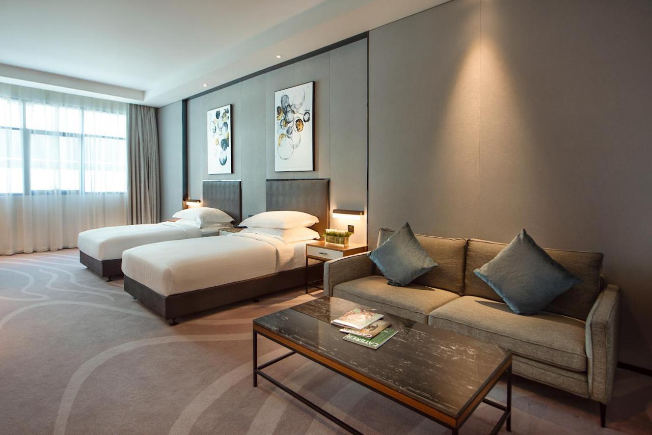 Asiana Grand Hotel Dubai Exterior photo Deluxe Room