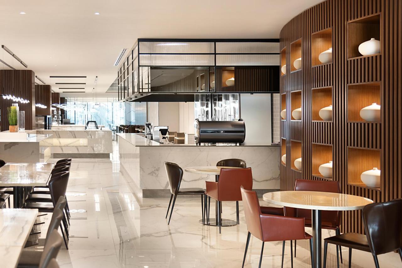 Asiana Grand Hotel Dubai Exterior photo The lounge at the airport